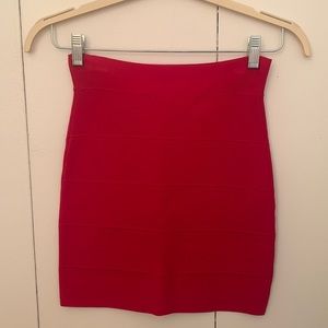 BCBG MaxAzria Beige Bandage Fitted Skirt - Size Small - excellent - BCBGMAXAZRIA